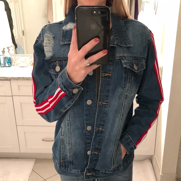 Ashley Mason Jackets & Blazers - Jean jacket